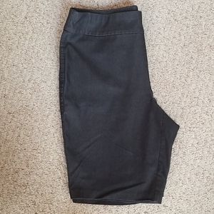 Chico's So Slimming Denim Bermuda Shorts Size 2.5